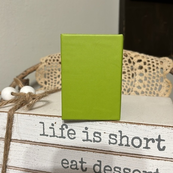 NIB.  BETSEY JOHNSON GUMMY BEAR NECKLACE AND EARRINGS BOXED SET - Picture 5 of 9